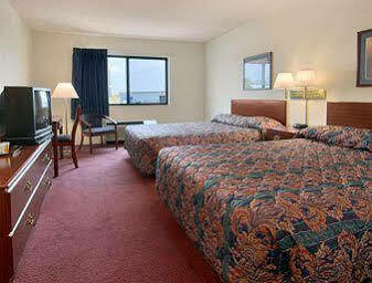 Hotel Super 8 By Wyndham 2*