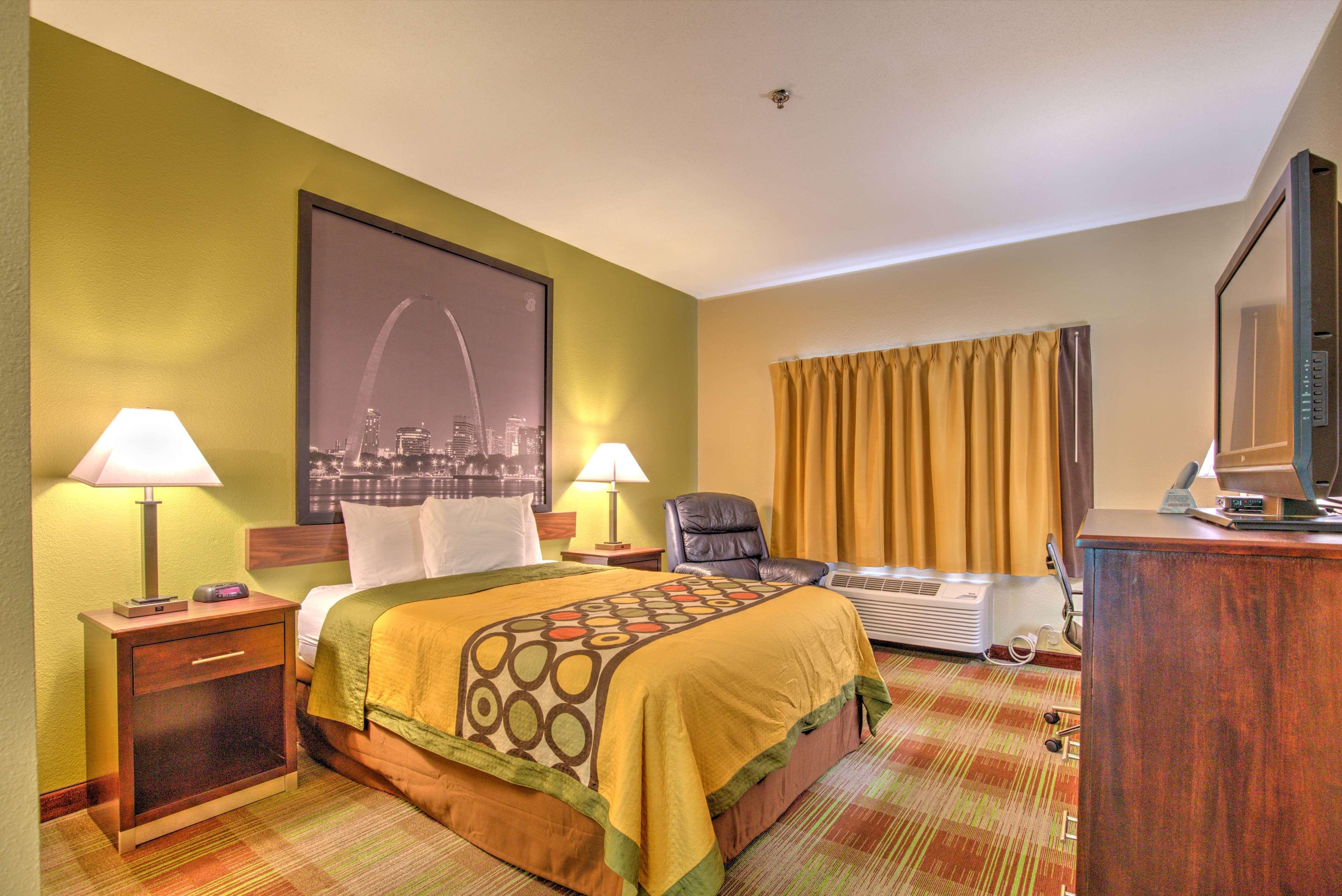 Hotel Super 8 By Wyndham Waterloo