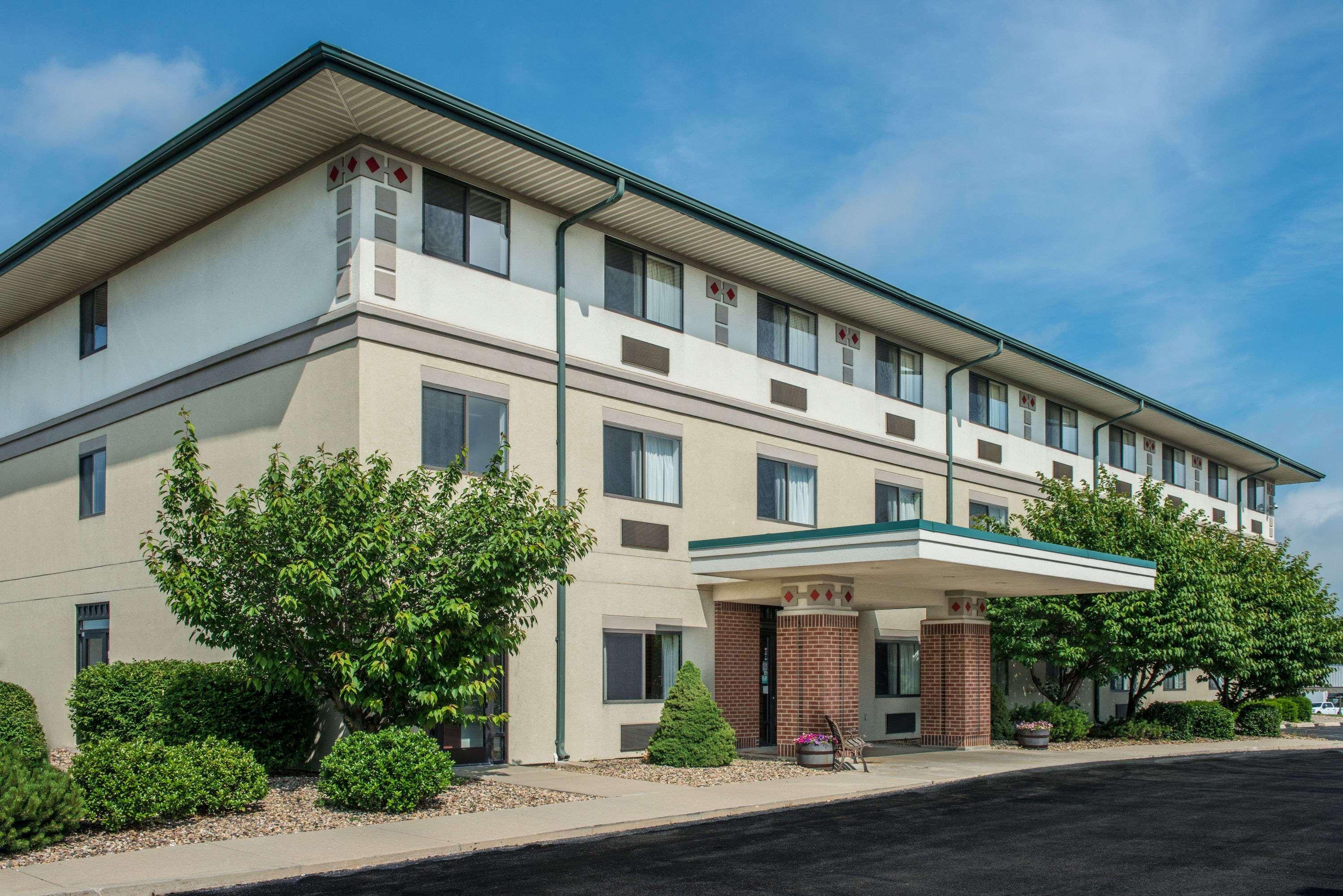 Super 8 By Wyndham 2*