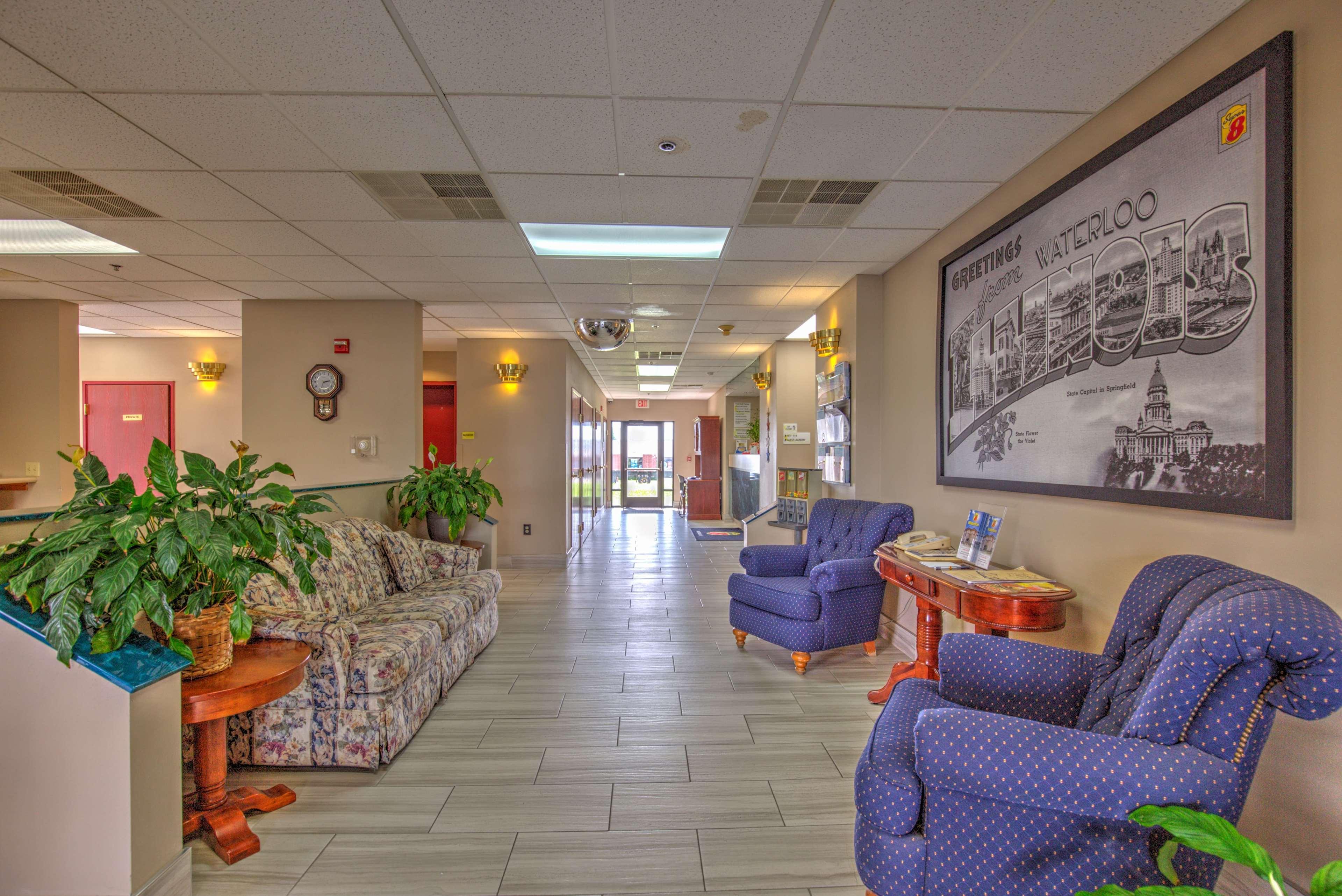 Super 8 By Wyndham Hotel
